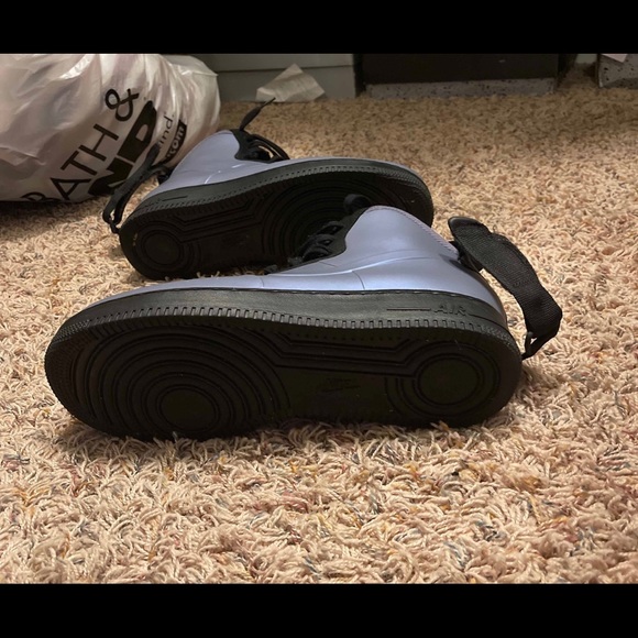 Nike Other - Nike Air Force 1 foamposit ‘light carbon’